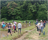 トキの保護や豊かな環境づくりの応援に活用しました。