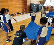 防災教室や買い物支援などの取り組みに活用しました。